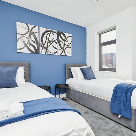 Modern Home In Derby City Centre - Free Gated Parking Exterior photo